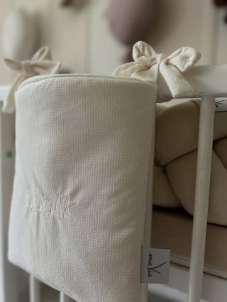 Kapsička na dudlíky, konečně je v noci nebudete hledat😍.. Personalizované doplňky, tip na osobité dárky pod 🎄,...